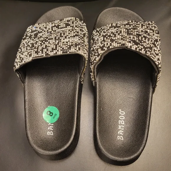 ●●BAMBOO RHINESTONE SLIDES●● - Picture 2 of 8
